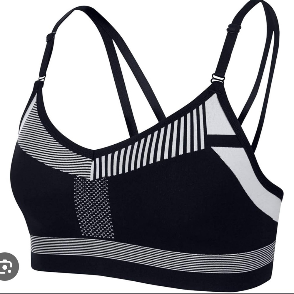 Nike Indy flyknit sports bra